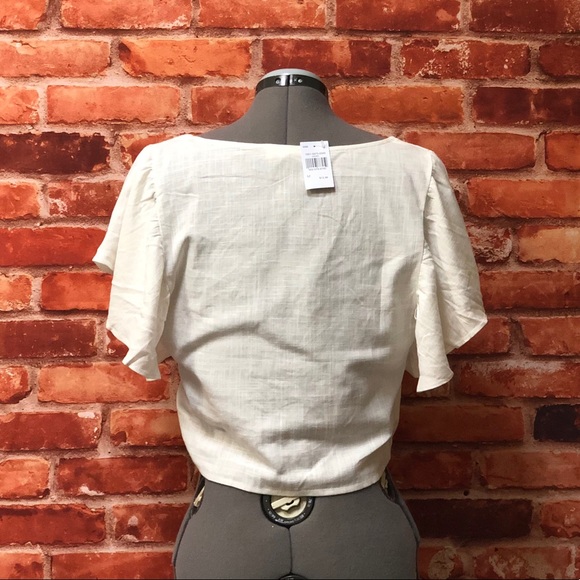 💎BOGOHO Ivory button-down crop top - Picture 3 of 8